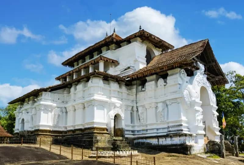 Temple de Lankatilaka