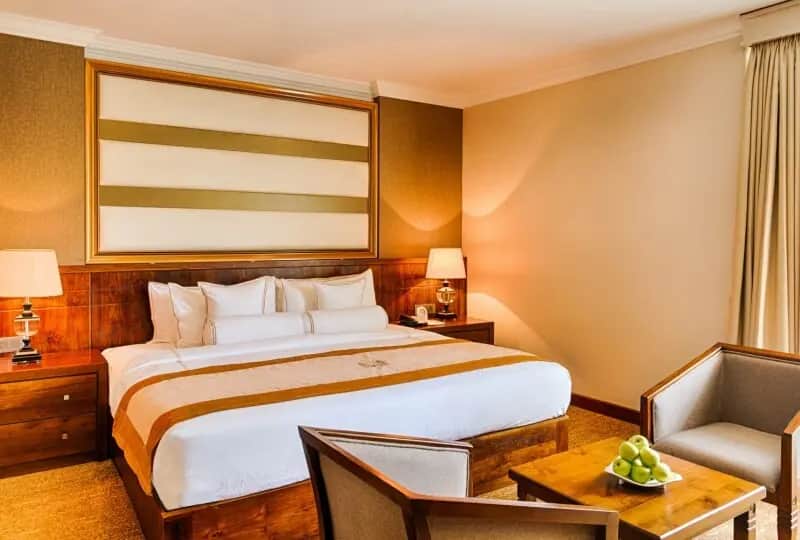 Chambres Deluxe - The Golden Crown Hotel Chambres Deluxe - The Golden Crown Hotel